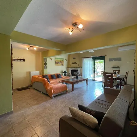 Dom wakacyjny Alexandra Forest House *