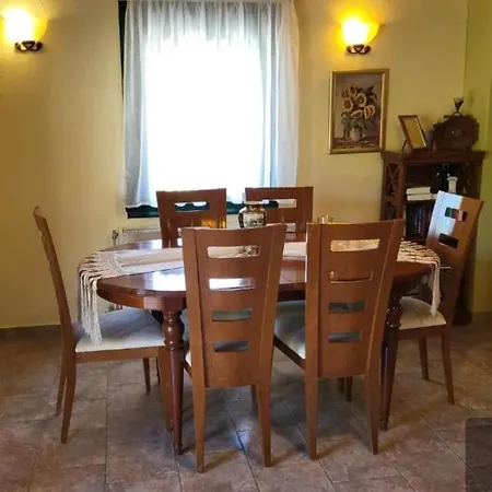 Holiday home Alexandra Forest House